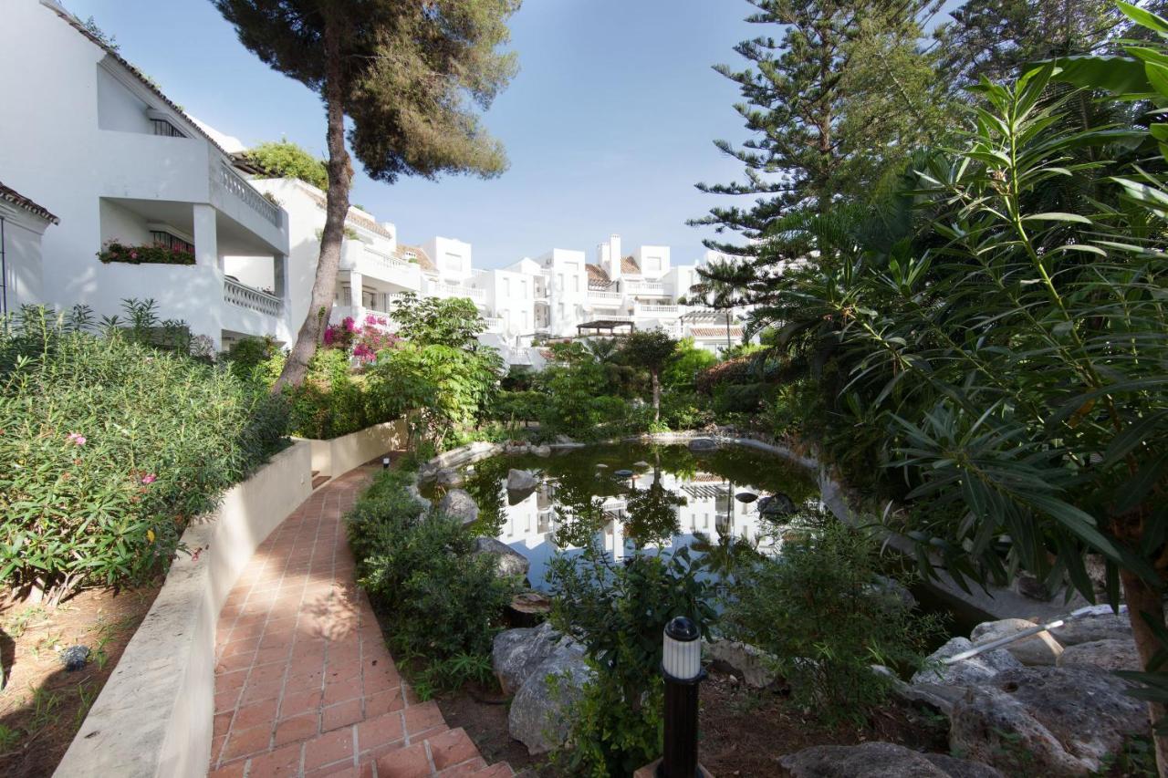 White Pearl Beach Elviria Марбелья Экстерьер фото